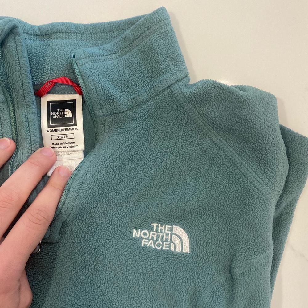 Women’s Northface Pullover Fleece